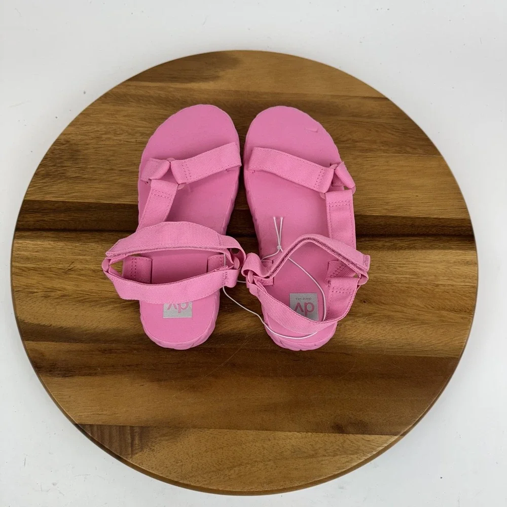 New Big Kids‎ Dolce Vita Zaidey Strappy Platform Pink Sandals Size 4 Y